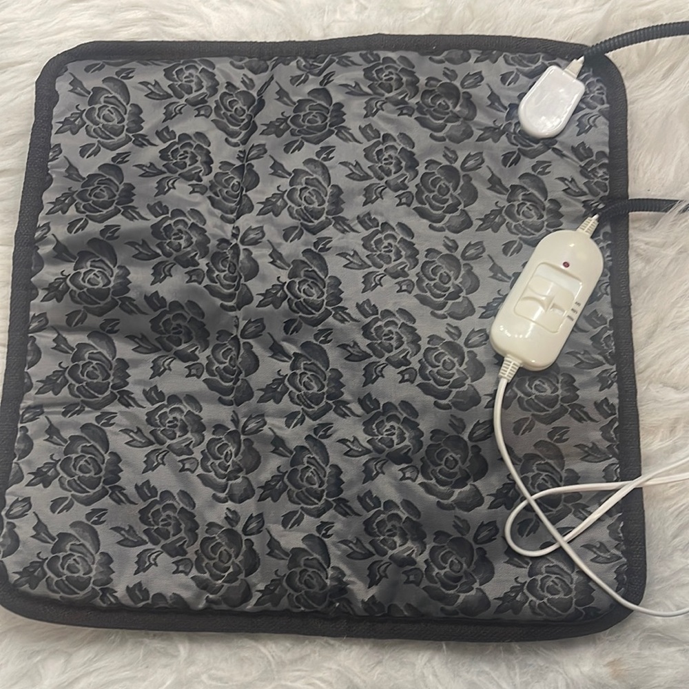 Heating pad. Brand new.